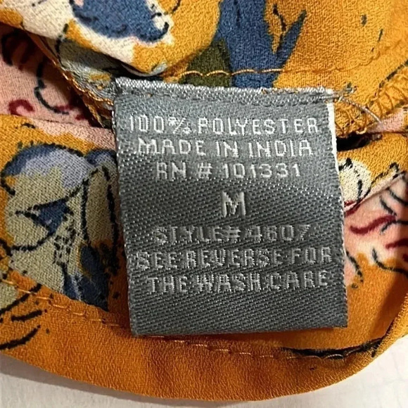 Charlotte Russe blouse - Picture 4 of 6